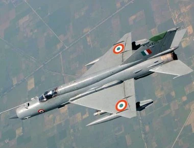 Πτώση ινδικού MiG-21: Νεκρός ο πιλότος